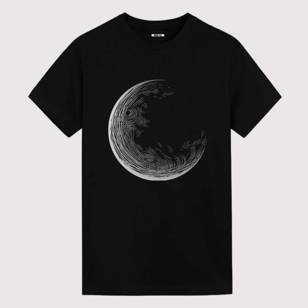 Camiseta gráfica de anime con fase creciente de luna oscura