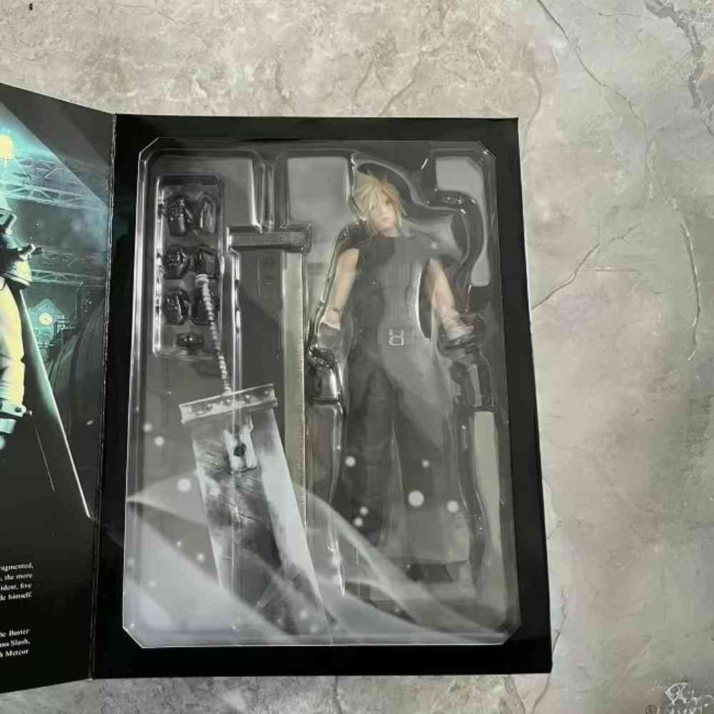 Final Fantasy VII Cloud Strife Play Arts SE Figure