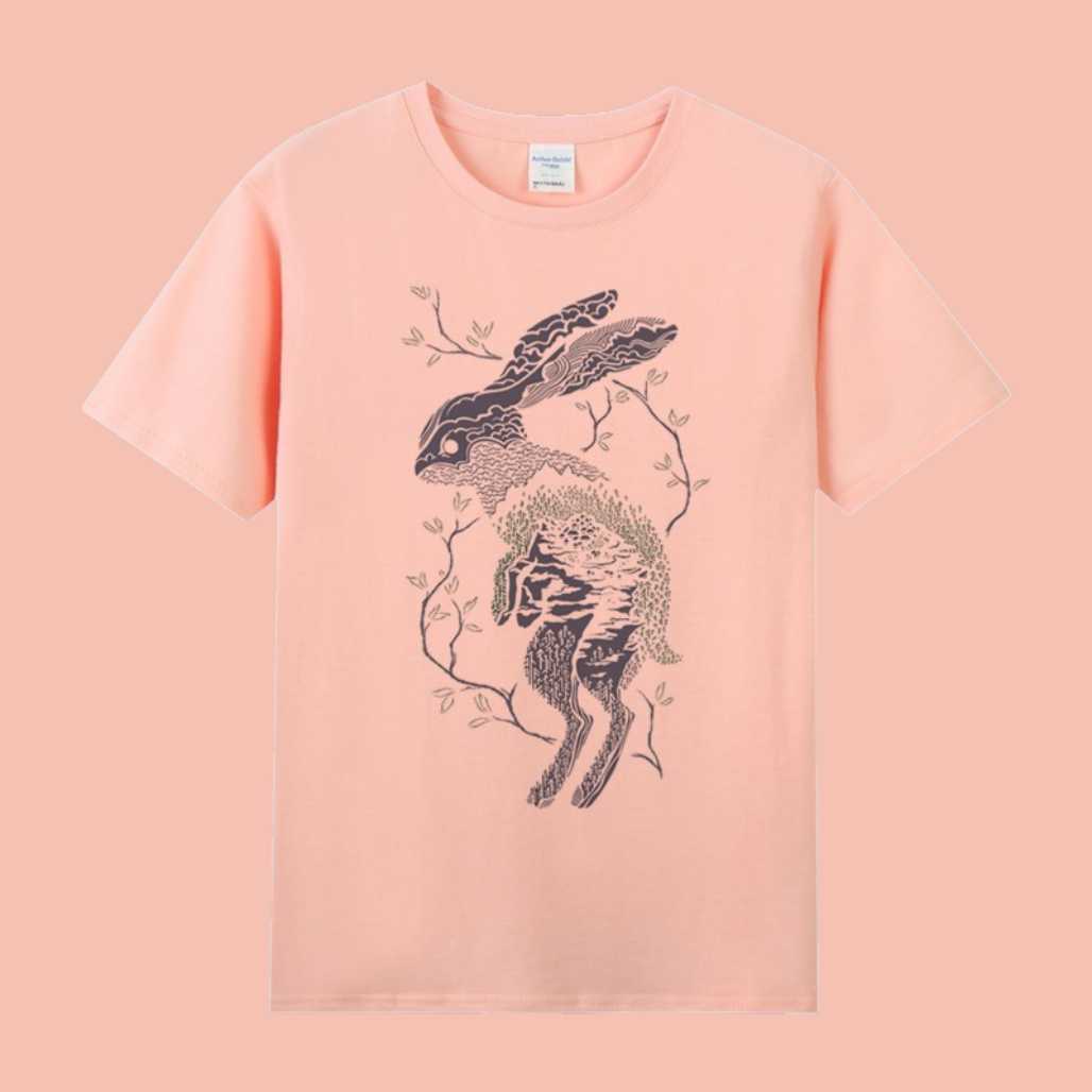 Linda camiseta gráfica de animales de anime de conejos y liebres