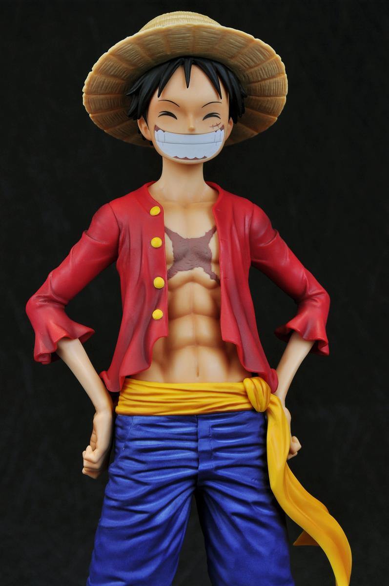 Figura Luffy PT One Piece Anime Puño grande - TooGEEK